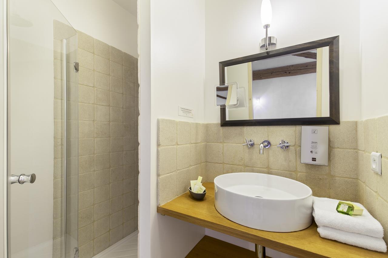 Logis Hotel La Benoite Salles-Arbuissonnas-en-Beaujolais エクステリア 写真
