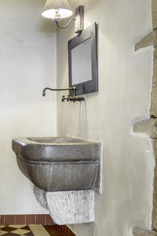 Logis Hotel La Benoite Salles-Arbuissonnas-en-Beaujolais エクステリア 写真